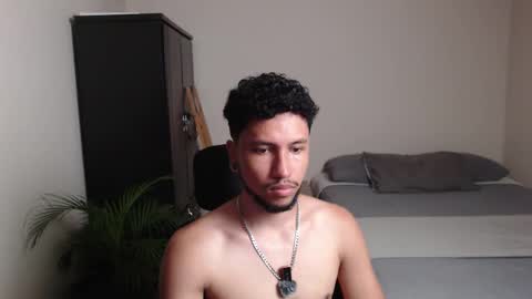 Snapshot of yeff_stone chatting on 02-02-26, 10:30 yeff online show from 02-02-26, 10:30