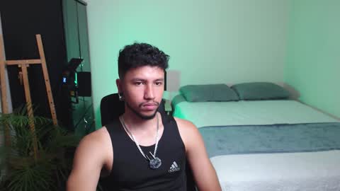 Snapshot of yeff_stone chatting on 02-21-26, 12:55 yeff online show from 02-21-26, 12:55