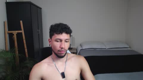 Snapshot of yeff_stone chatting on 03-08-26, 11:52 yeff online show from 03-08-26, 11:52