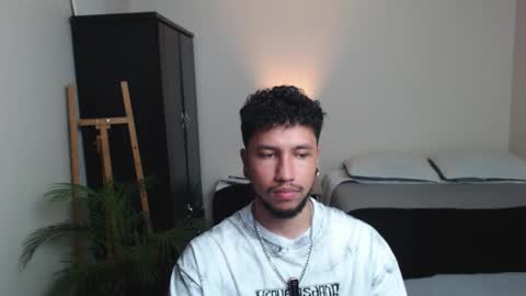 Snapshot of yeff_stone chatting on 03-11-26, 10:38 yeff online show from 03-11-26, 10:38