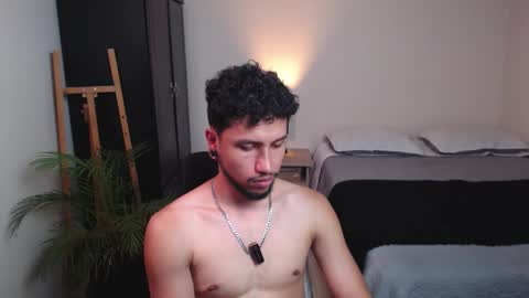 Snapshot of yeff_stone chatting on 03-14-26, 12:39 yeff online show from 03-14-26, 12:39