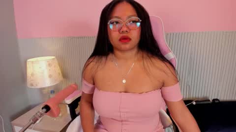 yeika_foxy online show from 11-18-25, 11:14