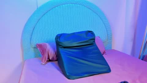 yeika_foxy online show from 04-19-26, 11:42