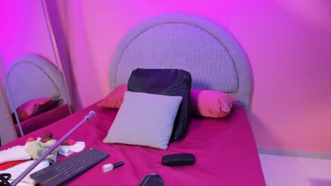 yeika_foxy online show from 06-10-26, 11:42