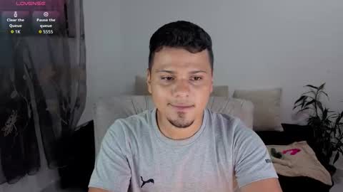 Snapshot of yeiko_44 chatting on 02-13-26, 07:37 Yeiko online show from 02-13-26, 07:37