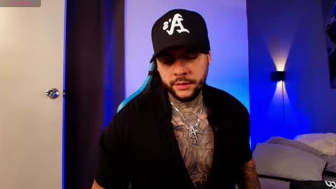 Snapshot of yeikoe1 chatting on 01-17-25, 02:18 yeikoe1 online show from 01-17-25, 02:18