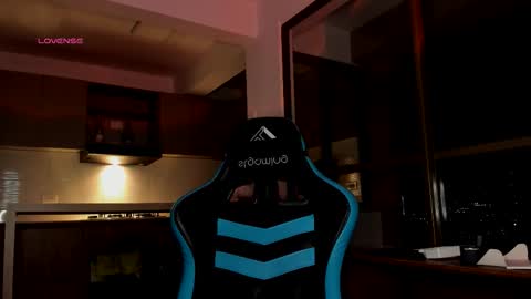 Snapshot of yeikoe1 chatting on 01-08-26, 02:36 yeikoe1 online show from 01-08-26, 02:36