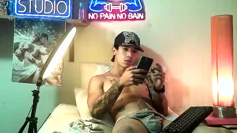 Snapshot of yeisoncastellanos1999 chatting on 11-29-25, 11:19 yeisoncastellanos1999 online show from 11-29-25, 11:19