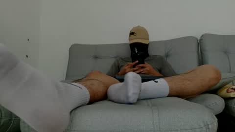 yeisongomezz online show from 07-28-26, 08:52