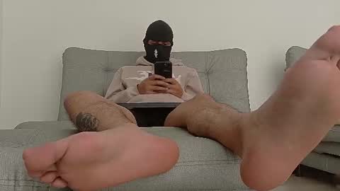 yeisongomezz online show from 07-30-26, 06:51