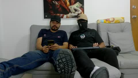 yeisongomezz online show from 08-01-26, 01:05