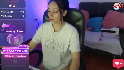 Snapshot of yeliana_sexy chatting on 12-19-24, 12:56 Valery online show from 12-19-24, 12:56