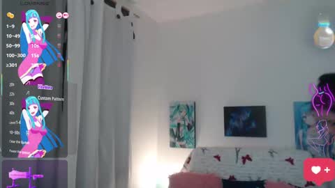Snapshot of yeliana_sexy chatting on 02-14-25, 08:52 Valery online show from 02-14-25, 08:52