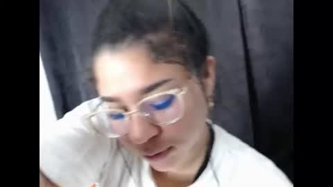 Snapshot of yelly_18 chatting on 06-20-26, 03:53 yelly online show from 06-20-26, 03:53
