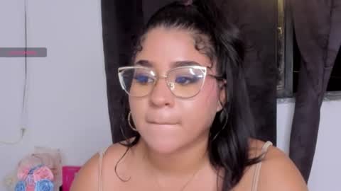 Snapshot of yelly_18 chatting on 06-28-26, 12:49 yelly online show from 06-28-26, 12:49