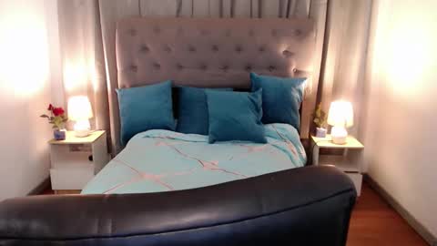 Yen online show from 11-04-25, 06:07