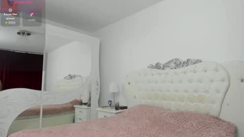 Snapshot of yennefer13 chatting on 11-17-25, 09:31 yennefer13 online show from 11-17-25, 09:31