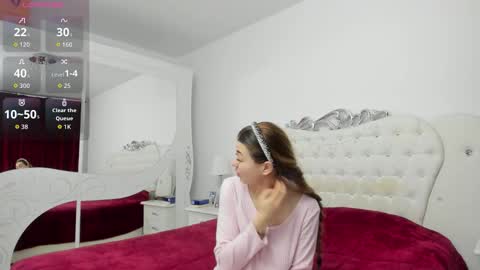 Snapshot of yennefer13 chatting on 01-09-26, 09:27 yennefer13 online show from 01-09-26, 09:27