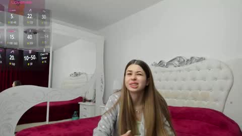 Snapshot of yennefer13 chatting on 03-19-26, 09:30 yennefer13 online show from 03-19-26, 09:30