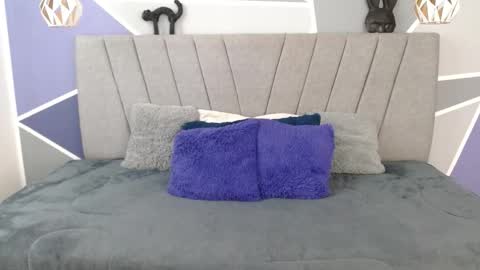 Yera  online show from 11-25-25, 12:05