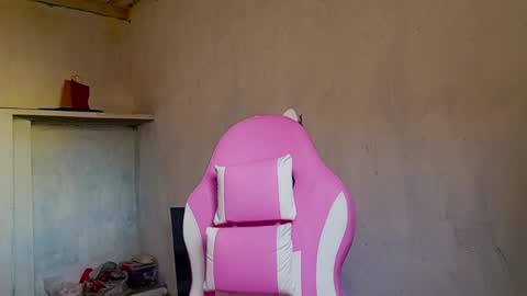 Snapshot of yera_sh chatting on 02-12-26, 02:23 YERA online show from 02-12-26, 02:23