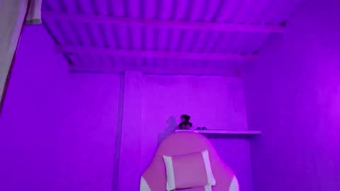 Snapshot of yera_sh chatting on 02-16-26, 01:24 YERA online show from 02-16-26, 01:24