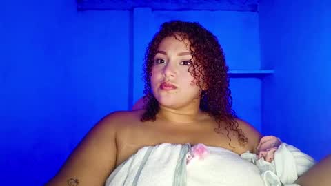 Snapshot of yera_sh chatting on 02-19-26, 01:23 YERA online show from 02-19-26, 01:23