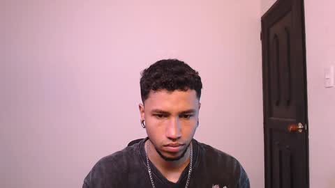 Yeff ind. model  online show from 12-28-24, 11:05