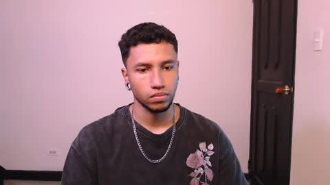 Yeff ind. model  online show from 12-29-24, 02:06