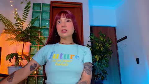 Snapshot of yeriawaddell_ chatting on 10-12-25, 01:26 yeriawaddell online show from 10-12-25, 01:26