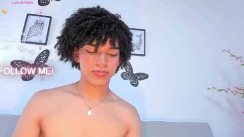 Snapshot of yess__daddyy chatting on 01-07-25, 04:37 YAMPOOL online show from 01-07-25, 04:37