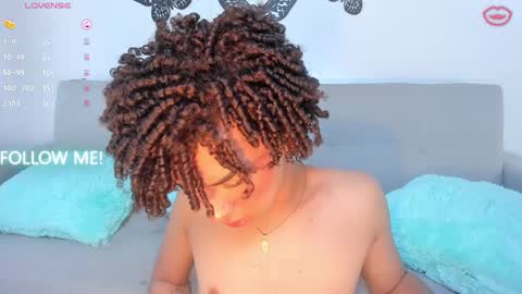Snapshot of yess__daddyy chatting on 02-12-25, 03:49 YAMPOOL online show from 02-12-25, 03:49