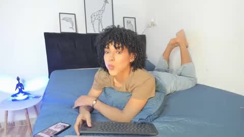 Snapshot of yess__daddyy chatting on 09-30-25, 04:34 YAMPOOL online show from 09-30-25, 04:34