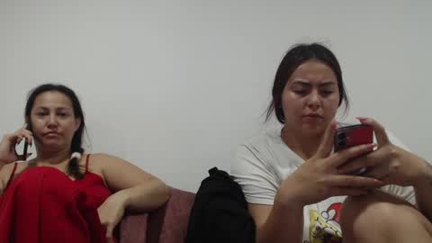 Snapshot of yessica_08 chatting on 05-09-26, 01:00 yessica and andres online show from 05-09-26, 01:00