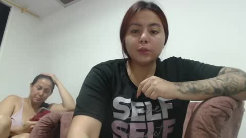 Snapshot of yessica_08 chatting on 05-27-26, 02:52 yessica and andres online show from 05-27-26, 02:52
