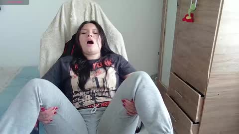 yessica_gomez01 online show from 06-02-26, 08:55