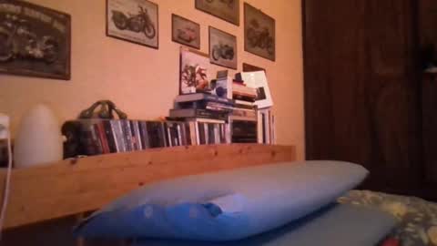 Snapshot of yeti_92 chatting on 03-05-25, 05:29 yeti_92 online show from 03-05-25, 05:29