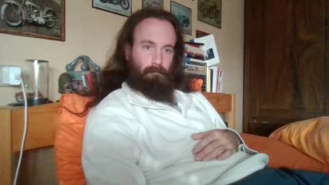 Snapshot of yeti_92 chatting on 10-11-25, 12:58 yeti_92 online show from 10-11-25, 12:58