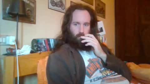 Snapshot of yeti_92 chatting on 03-11-26, 07:25 yeti_92 online show from 03-11-26, 07:25