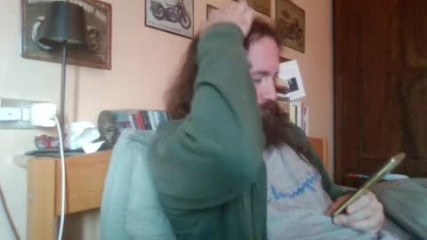 yeti_92 online show from 04-28-26, 07:02