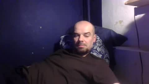 yewloo online show from 02-11-25, 08:42