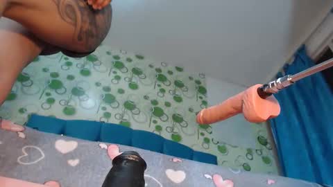 yeyecandy online show from 10-09-25, 11:41