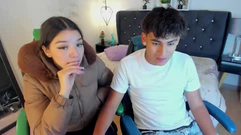Snapshot of yiing_and_yang chatting on 10-10-25, 10:47 Yiing and yang online show from 10-10-25, 10:47