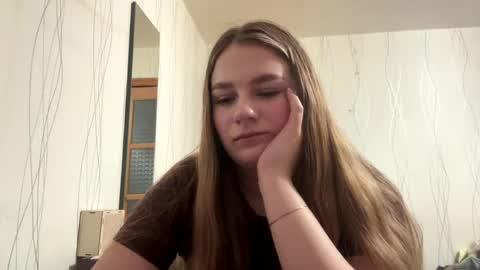 Eva online show from 04-22-26, 06:31