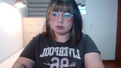 hii i am yini online show from 11-24-25, 02:44
