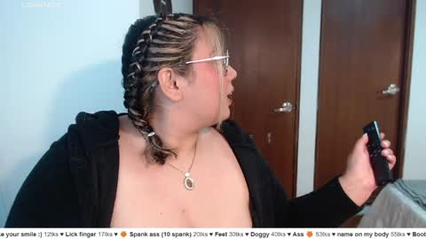Snapshot of yini_angel07 chatting on 05-27-26, 03:03 hii i am yini online show from 05-27-26, 03:03