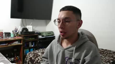 Snapshot of yinmao08 chatting on 03-16-26, 12:06 yinmao08 online show from 03-16-26, 12:06