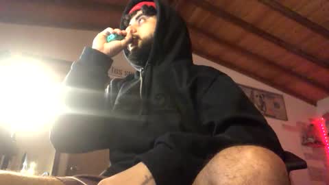 Snapshot of yio__cohen chatting on 01-07-25, 03:35 yio cohen online show from 01-07-25, 03:35