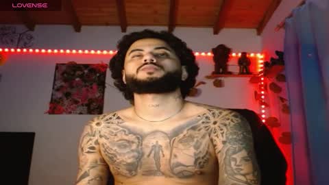 Snapshot of yio__cohen chatting on 01-12-25, 06:49 yio cohen online show from 01-12-25, 06:49