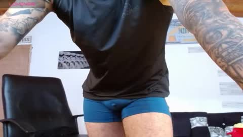 Snapshot of yio__cohen chatting on 01-23-25, 07:07 yio cohen online show from 01-23-25, 07:07